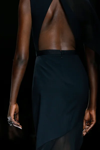 Look 18